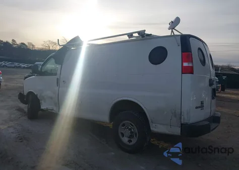 2012 Chevrolet Express 2500 Work Van z USA, uszkodzony, nr VIN 1GCWGFCA1C1179337